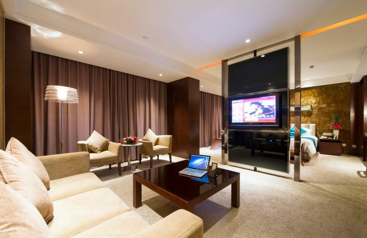 Four Seasons Rayli Hotel Ningbo Exterior photo